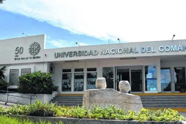 Mejores Universidades en Campana